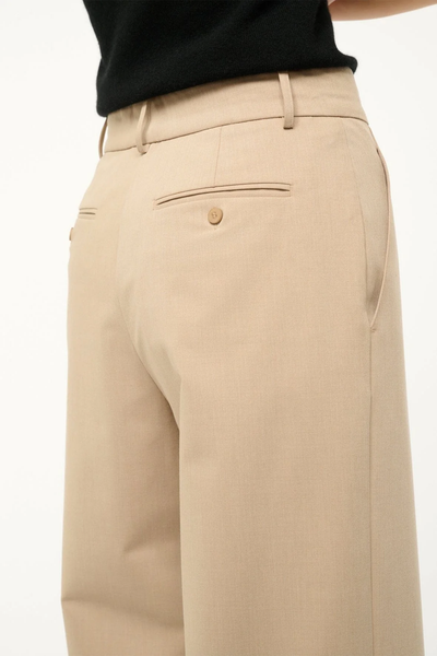 PRINCE CROPPED PANT IN STONE