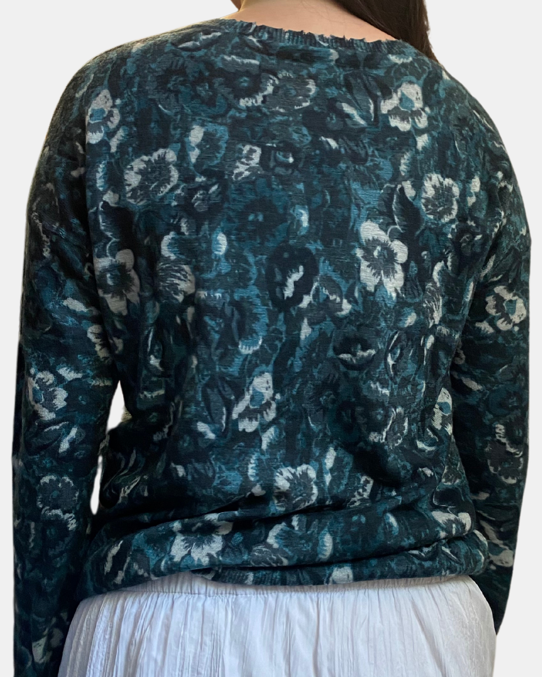 FLORAL SHEER DISTRESSED CREW IN MALACHITE