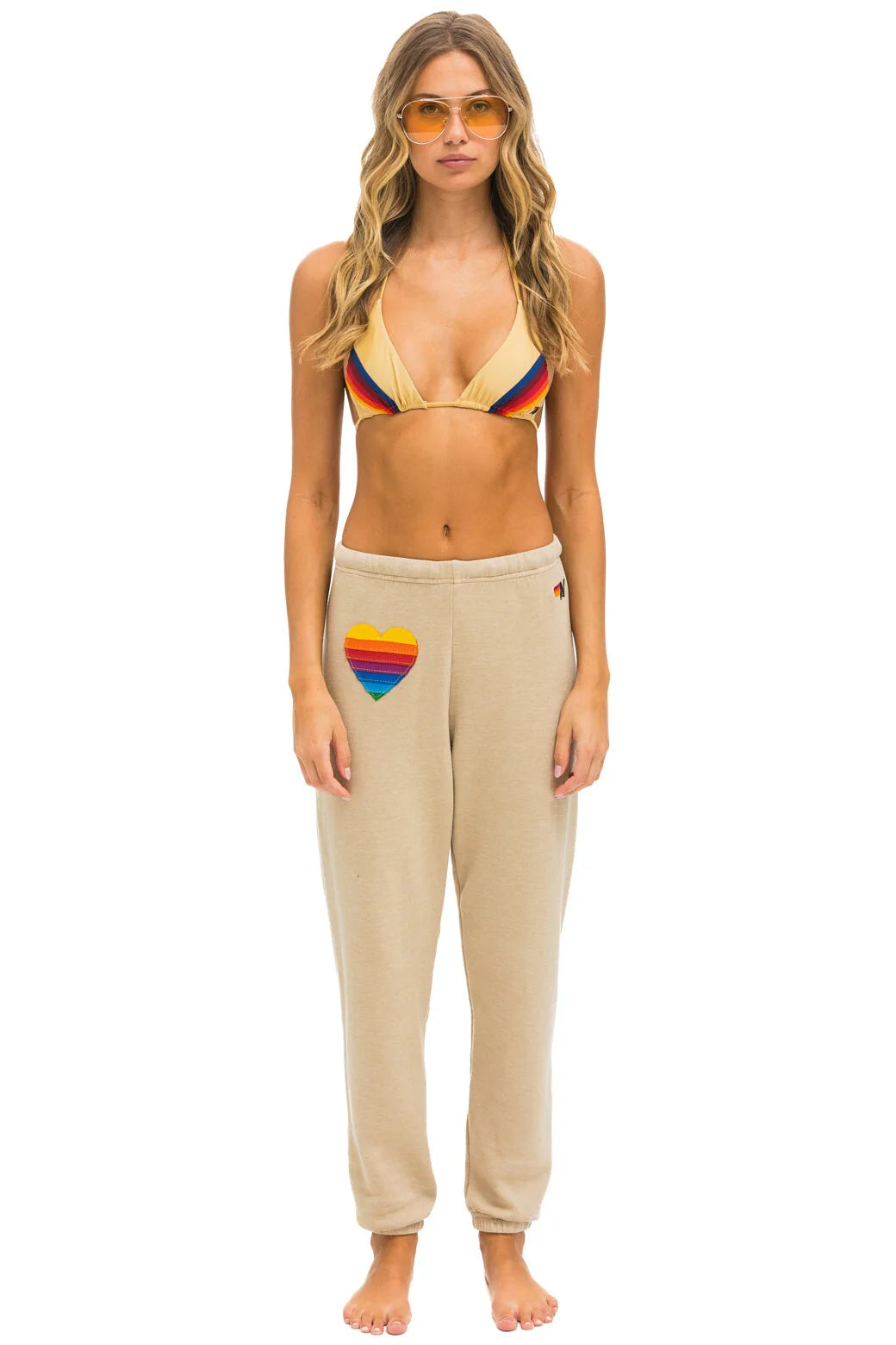 RAINBOW HEART STITCH SWEATPANTS IN SAND