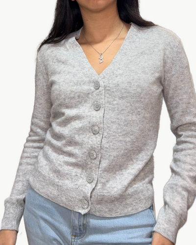 POWDER CASHMERE KNITTED CARDIGAN IN HEATHER GREY