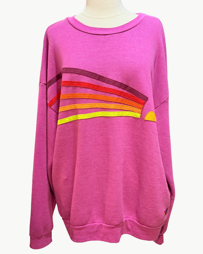 DAYDREAM CREW SWEATSHIRT IN MAGENTA