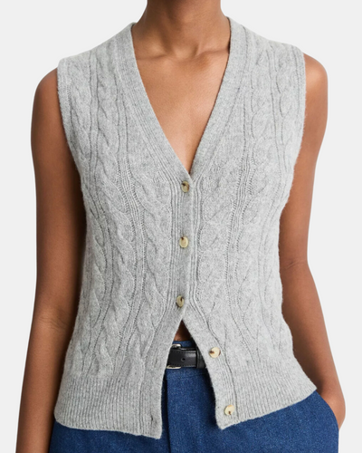 CABLE BUTTON VEST IN H SILVER DUST