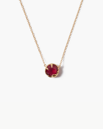 CRYSTAL NECKLACE IN RUBY