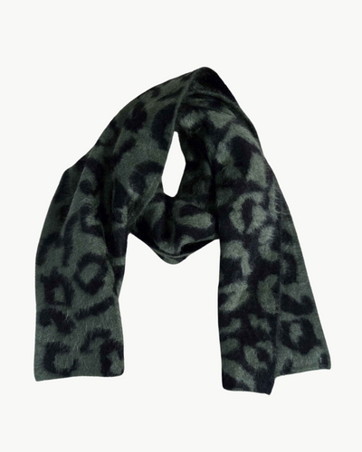 BRUSHED LEOPARD SCARF IN JUNGLE/NIGHT