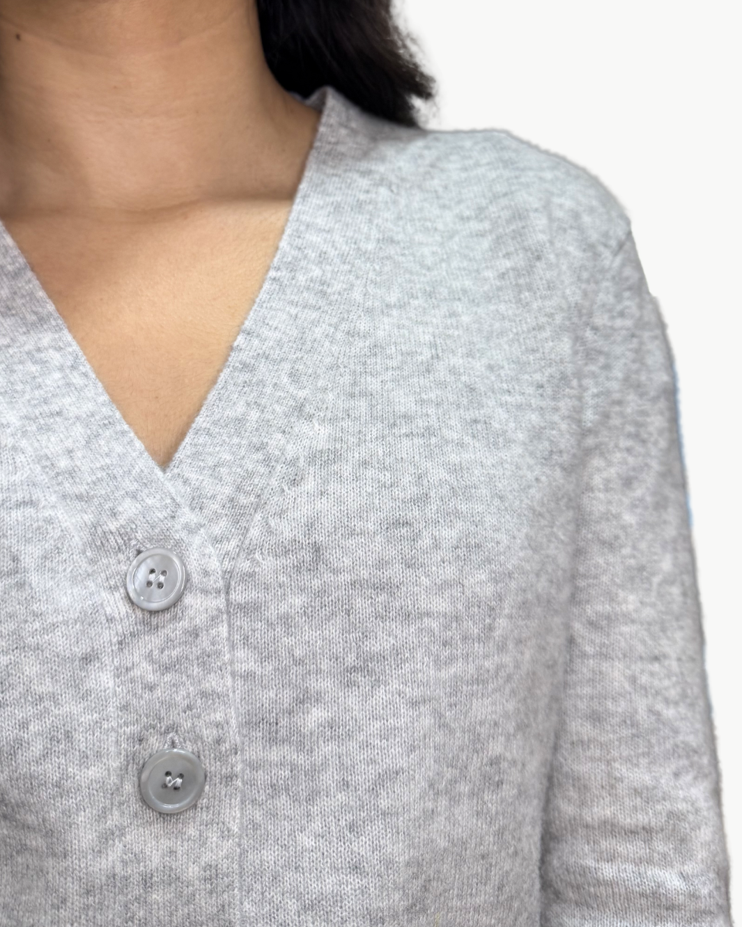 POWDER CASHMERE KNITTED CARDIGAN IN HEATHER GREY