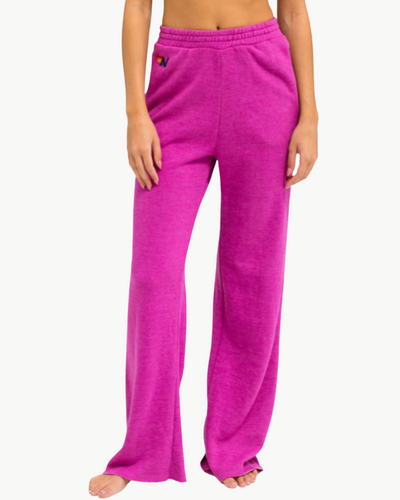 WIDE LEG WOMENS POCKET SWEATPANTS IN MAGENTA