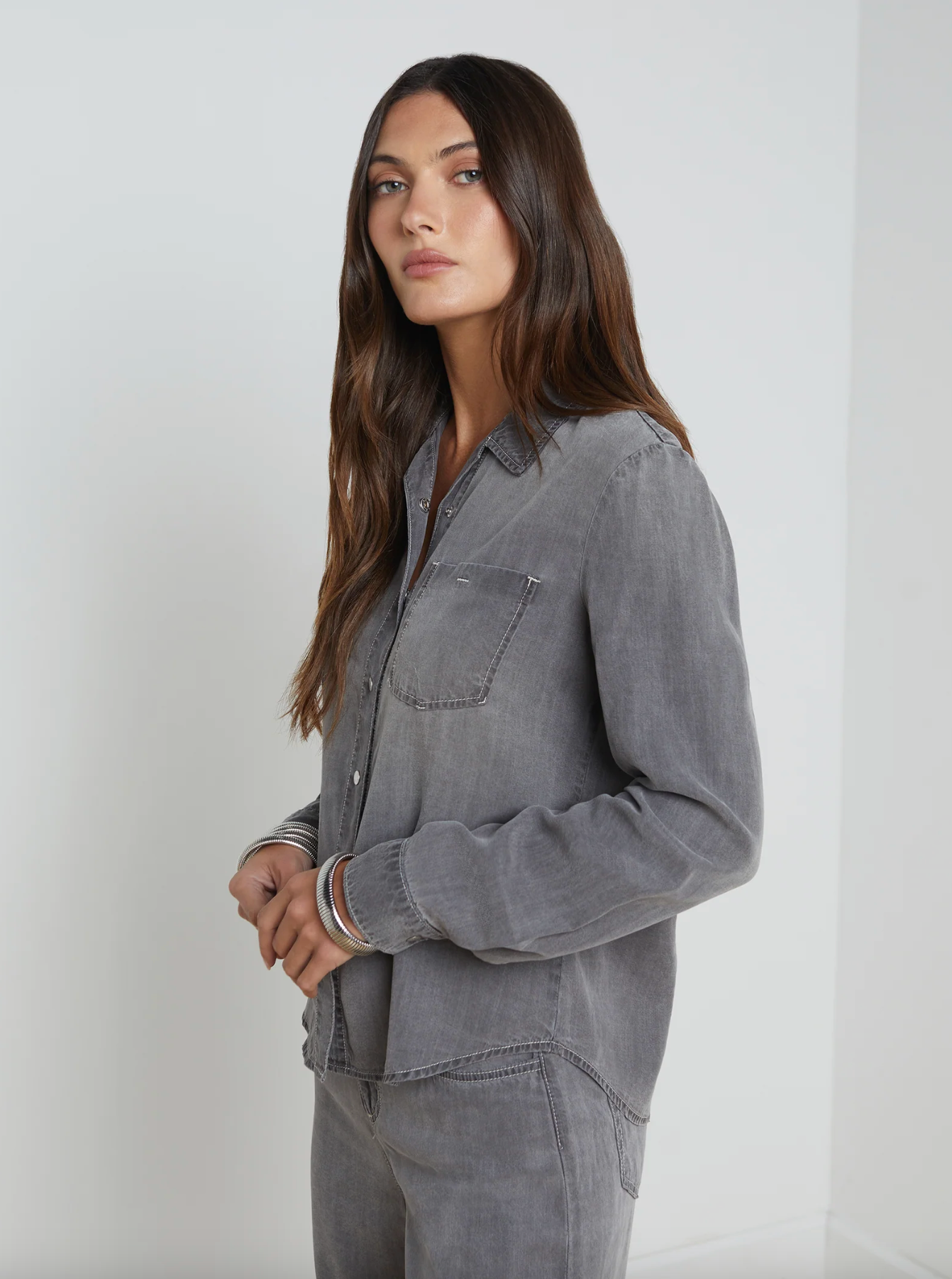 ISLA DENIM SHIRT IN SOLACE