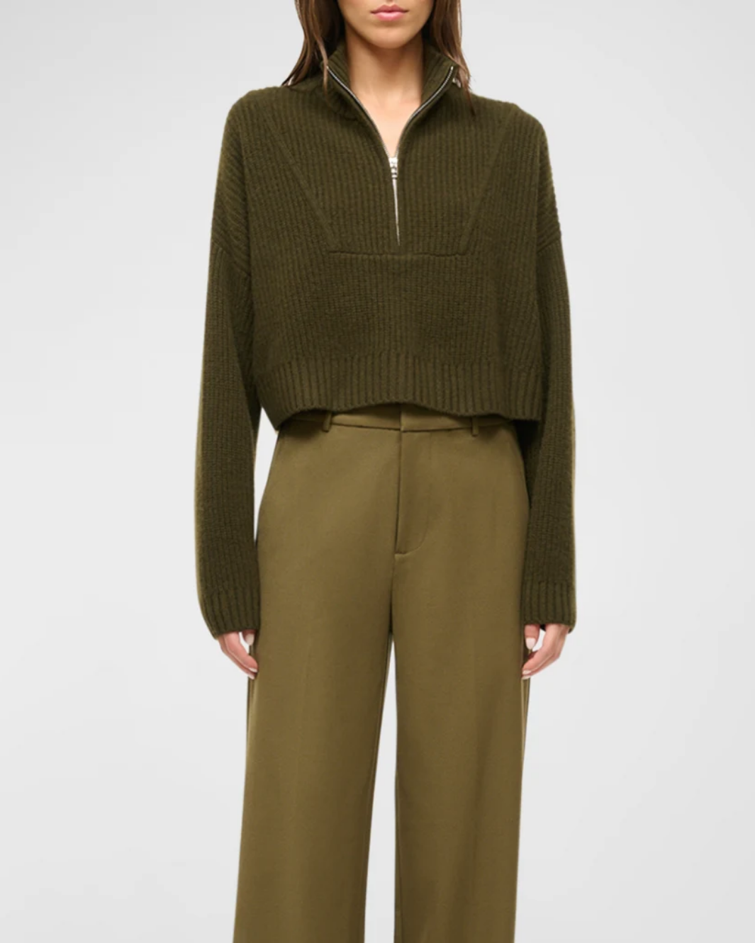 CROPPED HAMPTON CASHMERE SWEATER IN OLIVE