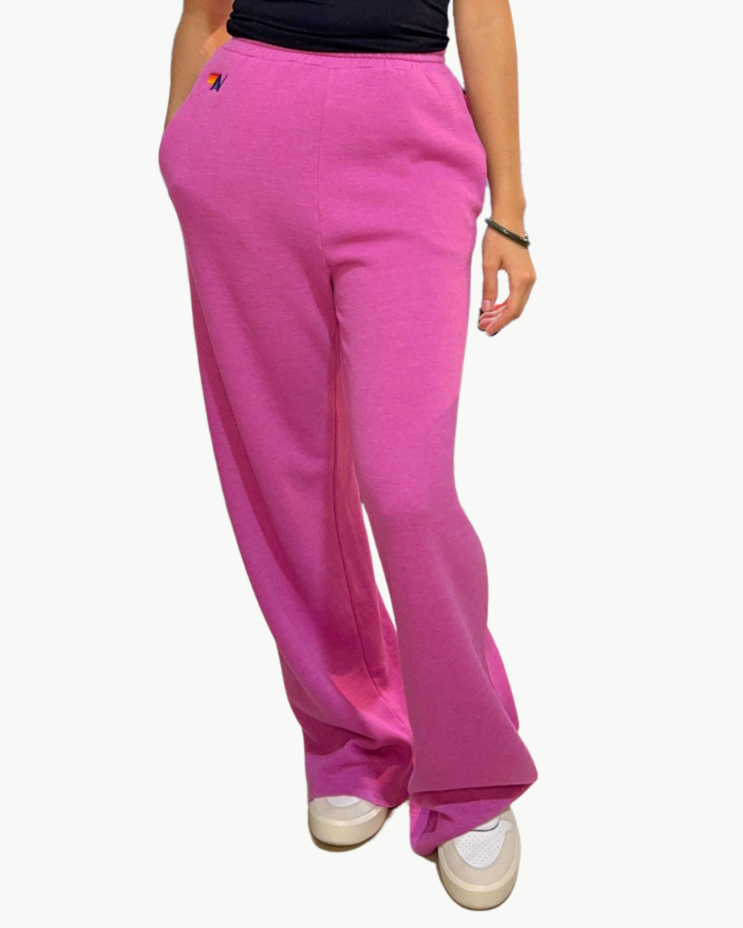 WIDE LEG WOMENS POCKET SWEATPANTS IN MAGENTA