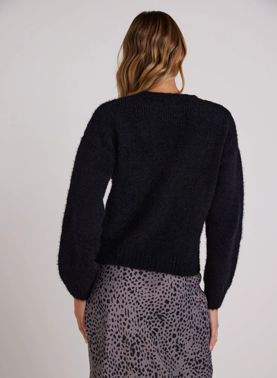 DROP SHOULDER SWEATER IN BLACK