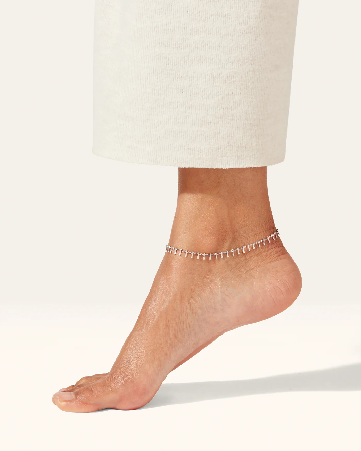 LUMI ANKLET IN RHODIUM