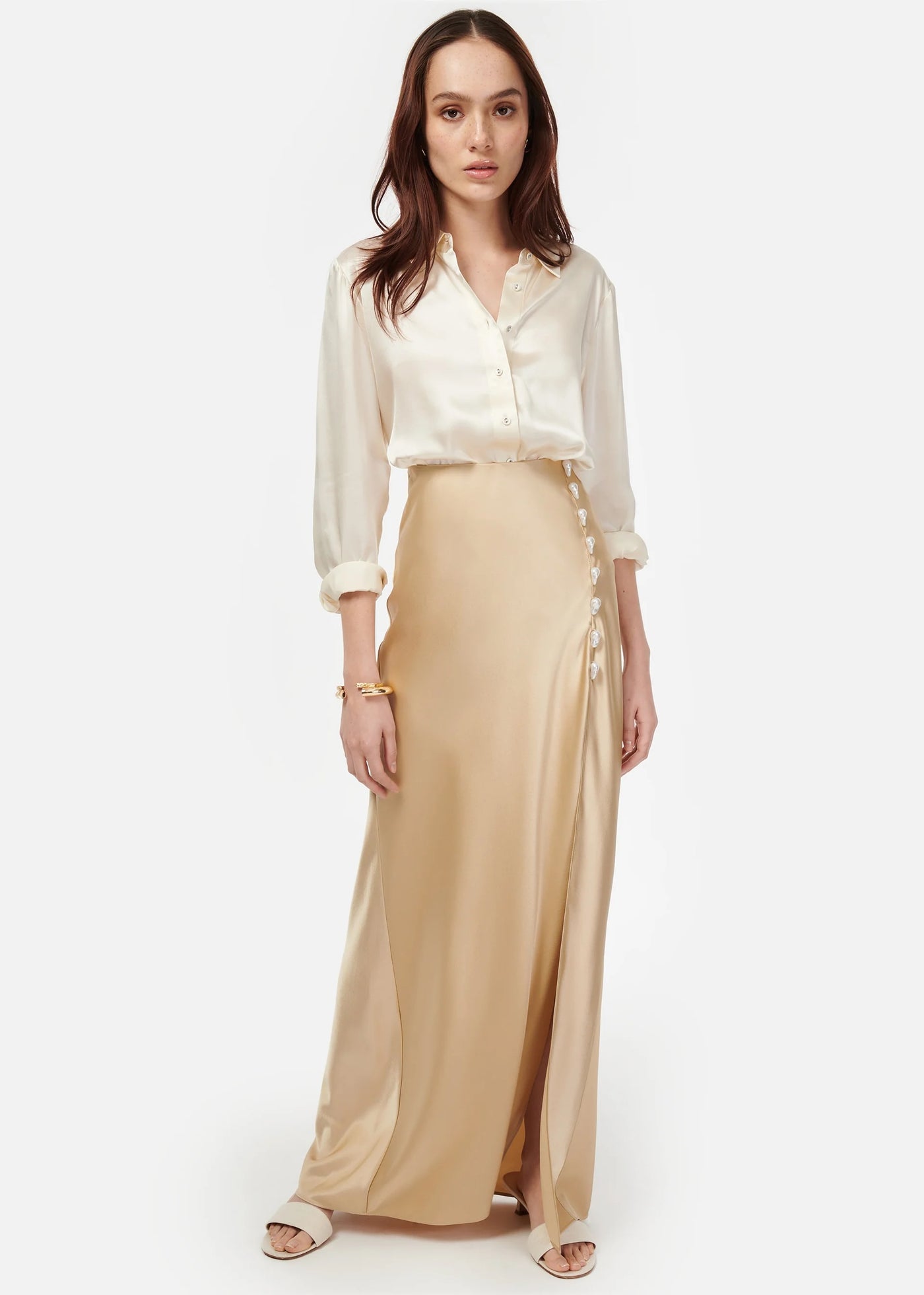 NOLEE SLIT SKIRT IN IRISH CREAM