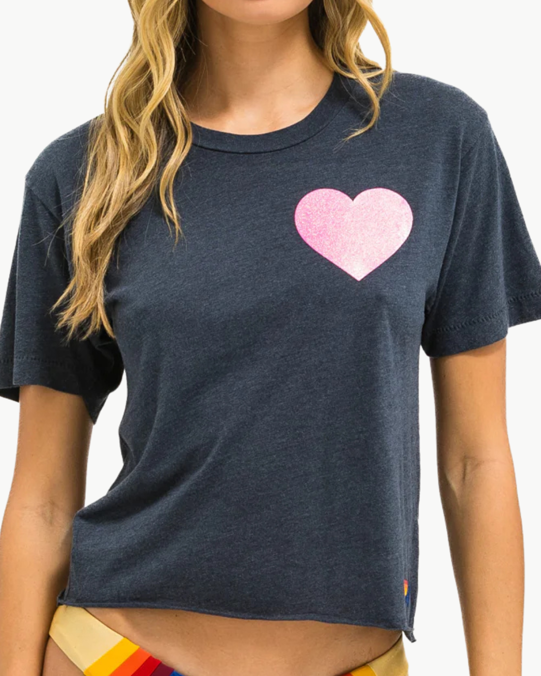 GLITTER HEART BOYFRIEND TEE IN CHARCOAL/NEON PINK