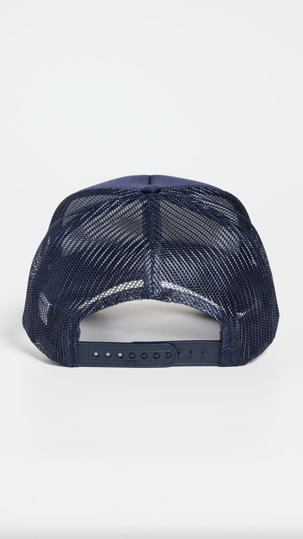 OUI TRUCKER HAT IN NAVY