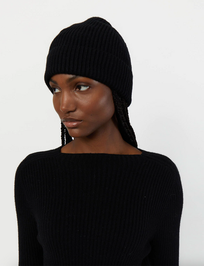 CLARISSA BEANIE IN NOIR