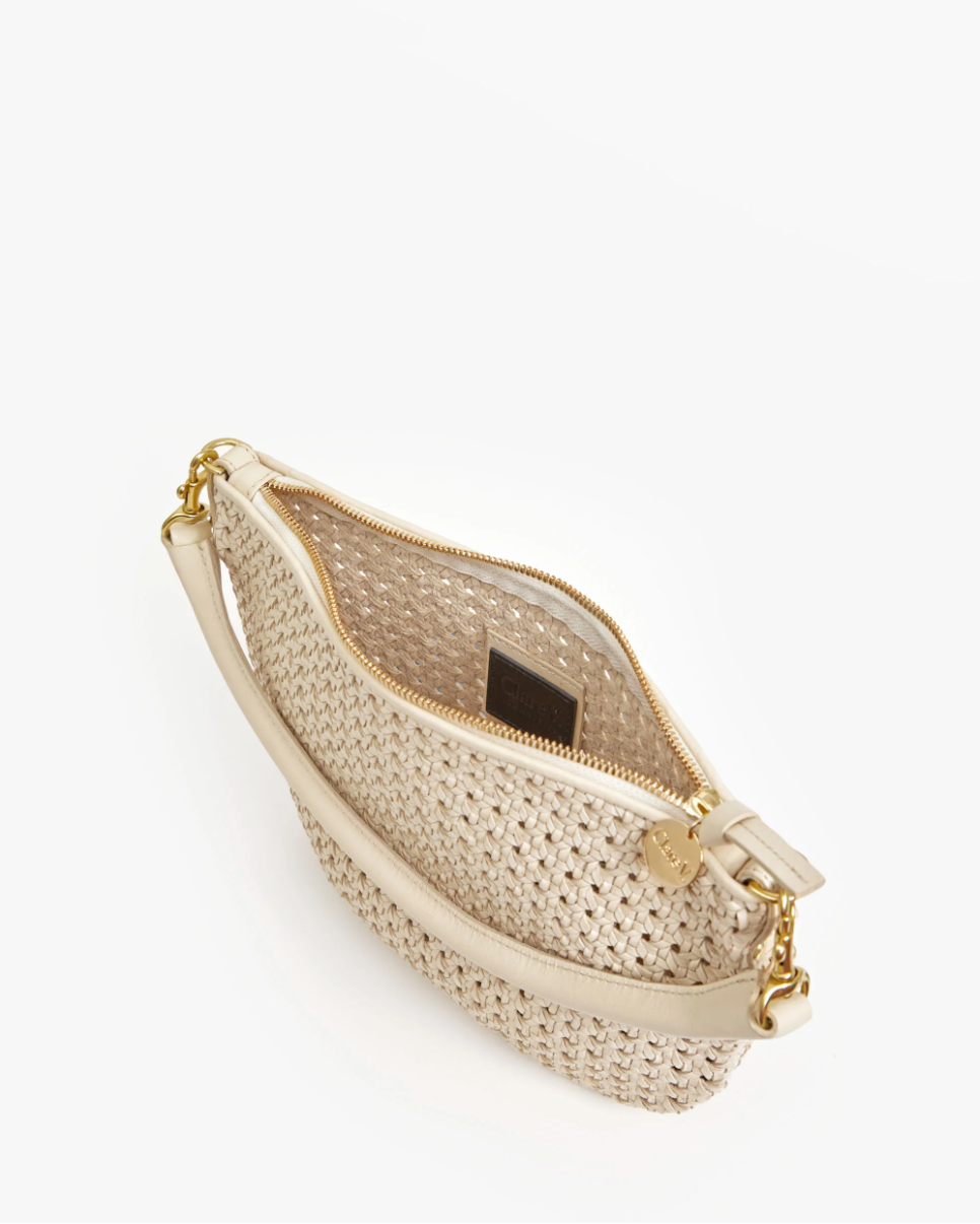 PETIT MOYEN MESSENGER IN CREAM RATTAN