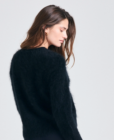 BRUSHED CASHMERE CREW IN BLACK