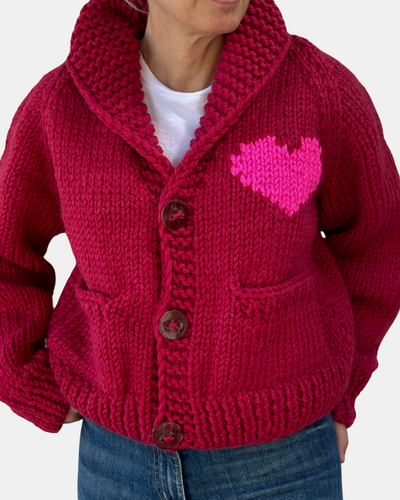 SHORT HEART CARDI IN CRANBERRY