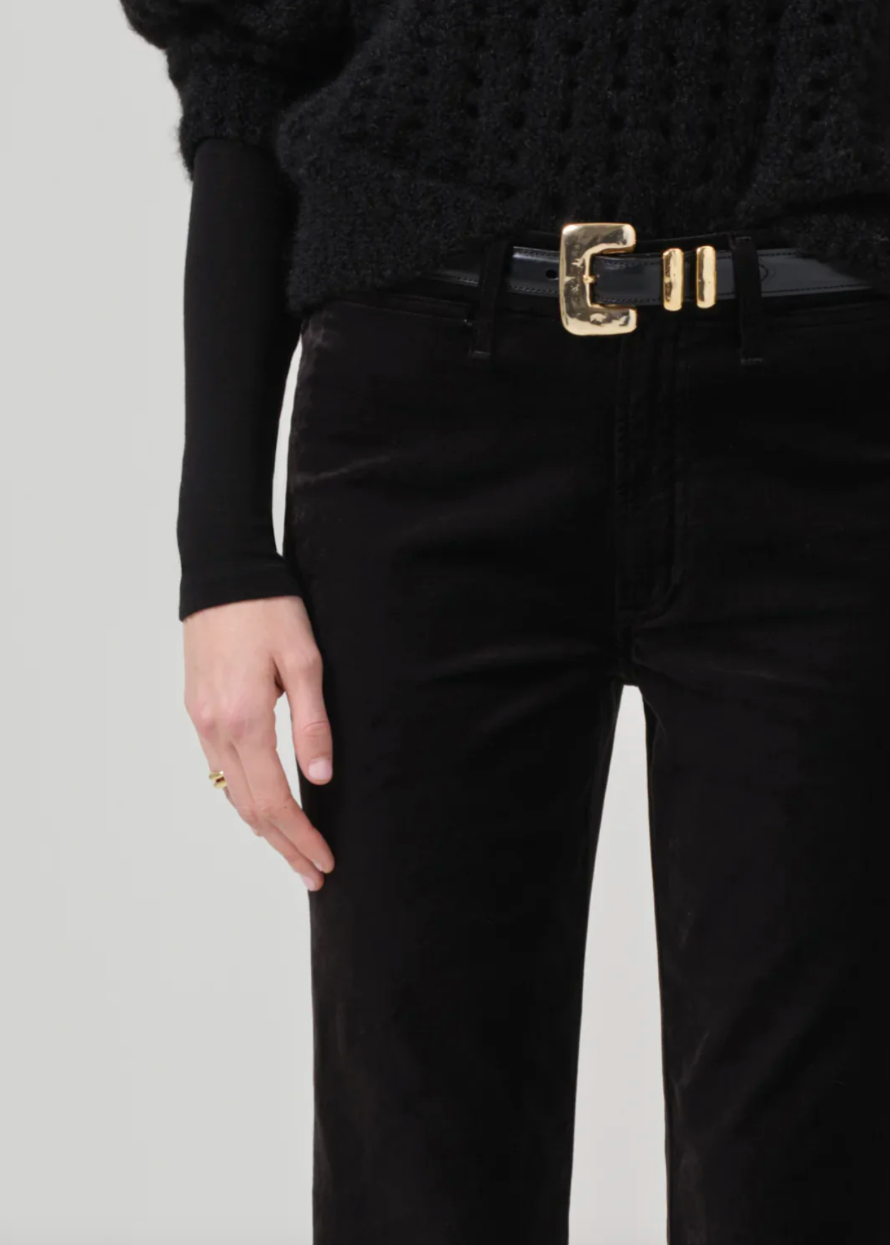 ISOLA CROPPED VELVET TROUSER IN BLACK