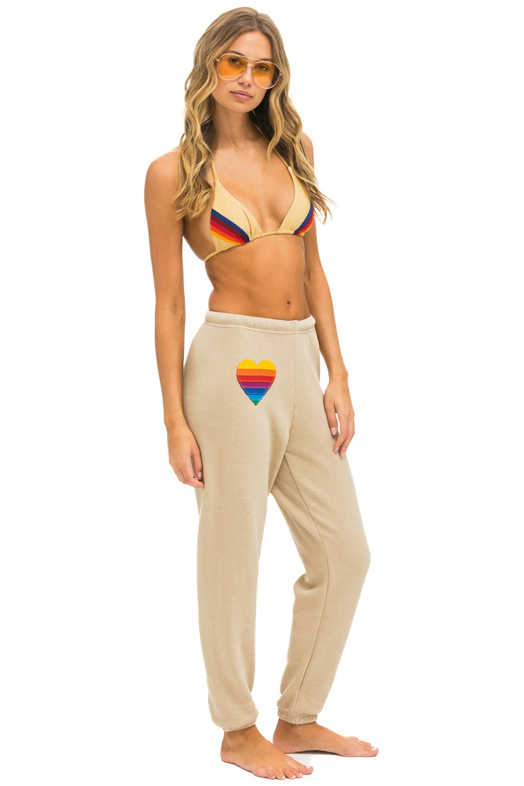 RAINBOW HEART STITCH SWEATPANTS IN SAND