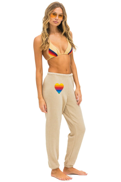 RAINBOW HEART STITCH SWEATPANTS IN SAND