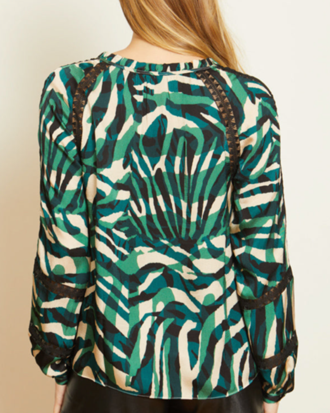 STELLA TOP IN RHYTHMIC ZEBRA