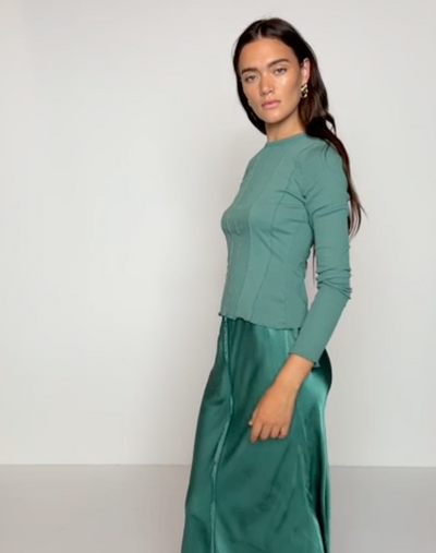 LOLA SEAMED SKIRT IN SPRUCE