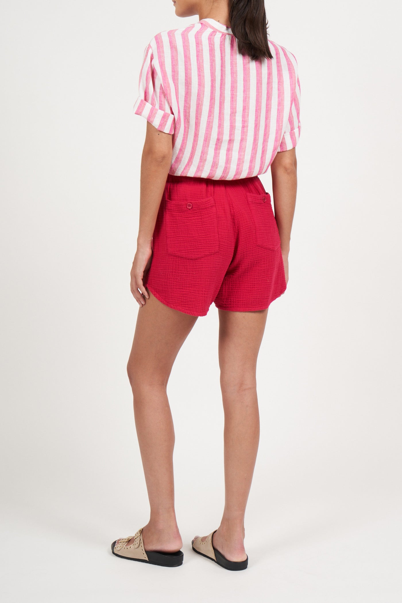 SOKO WOVEN SHORT IN GRENADINE - Romi Boutique