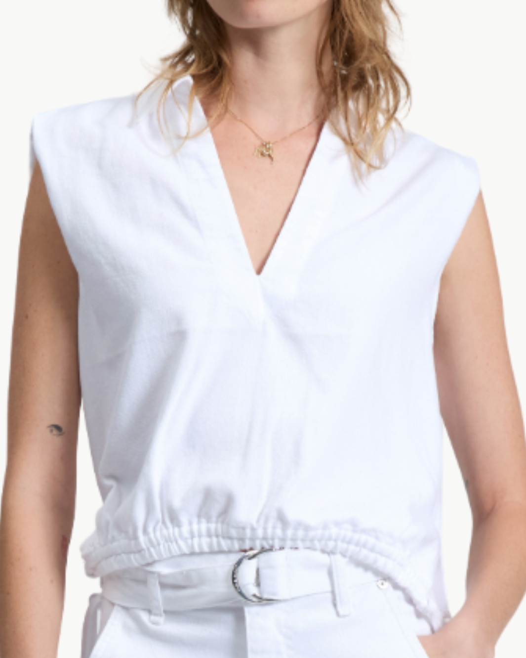 ULTRA FEATHERWEIGHT FIONA TOP IN OPTIC WHITE