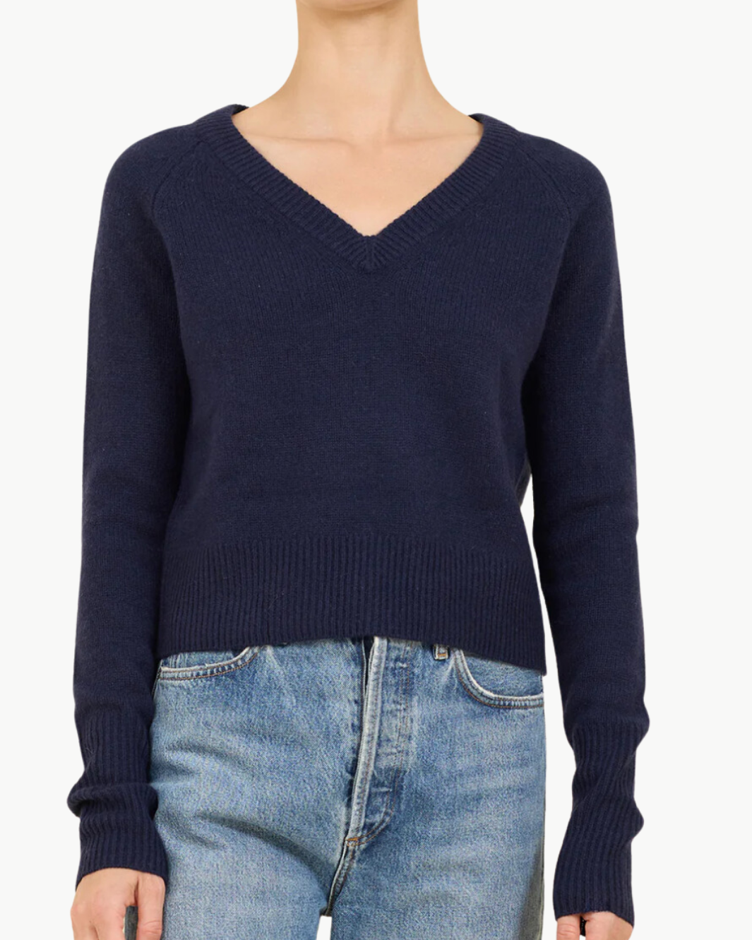 BLAKELY CASHMERE VNECK IN NAVY