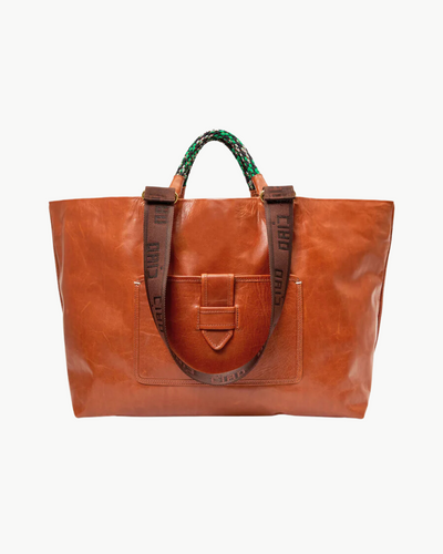 GRANDE BATEAU TOTE IN CAMEL NEW LOOK