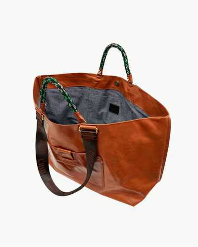 GRANDE BATEAU TOTE IN CAMEL NEW LOOK