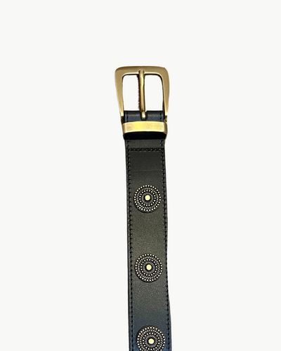 MEDALLION STUD BELT IN BLACK