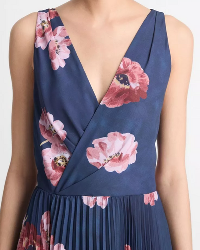 PAINTED POPPY PLEATED DRAPED V-NECK DRESS IN MARINE NIGHT