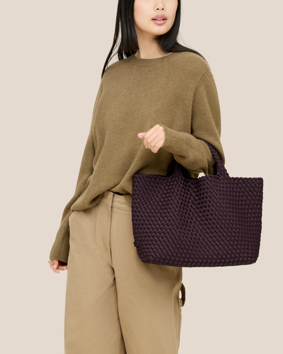 ST. BARTHS MEDIUM TOTE IN AUBERGINE