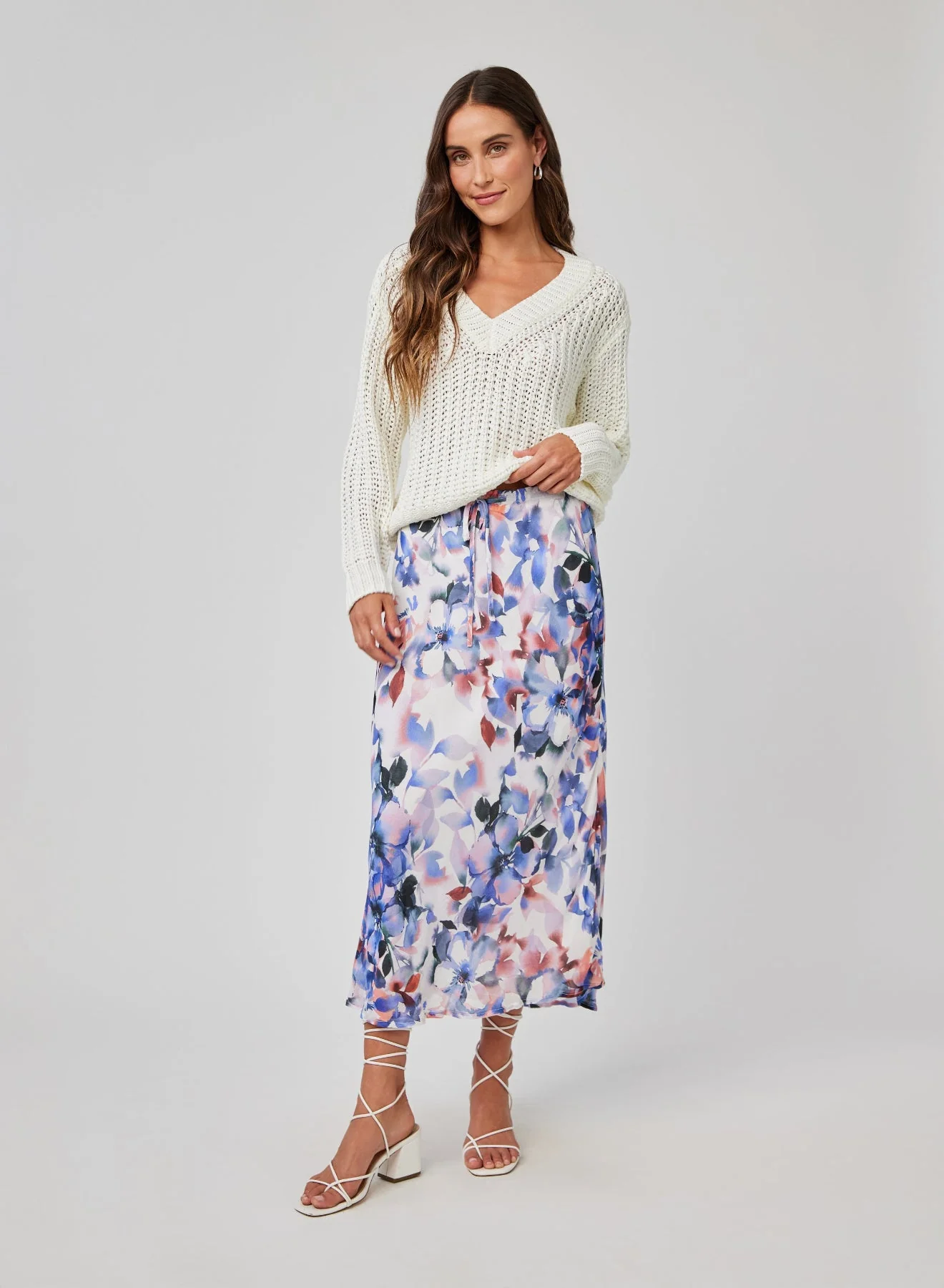 PETITE ELASTIC RUFFLE WAIST SKIRT IN MAGNOLIA BLOOM PRINT