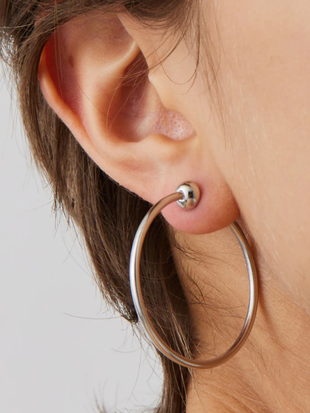 ICON HOOPS SMALL IN RHODIUM