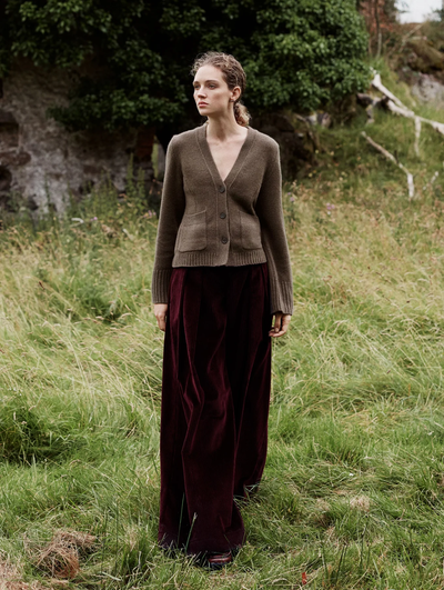 CASHMERE LUXE WAISTED CARDIGAN IN RUSSET BROWN