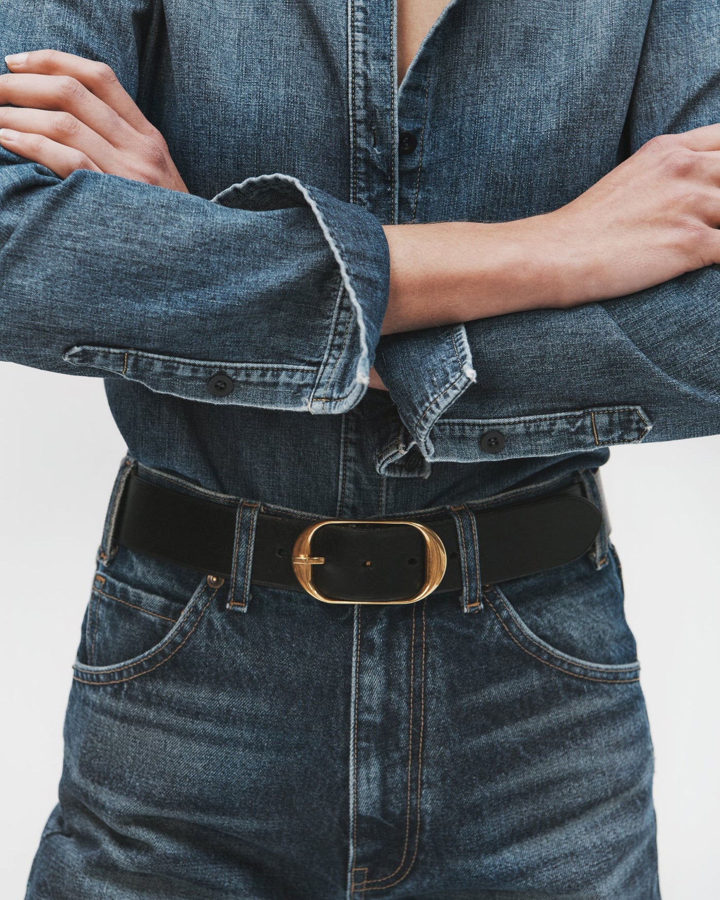 NILI BELT IN BLACK WITH ANTIQUE BRASS BUCKLE