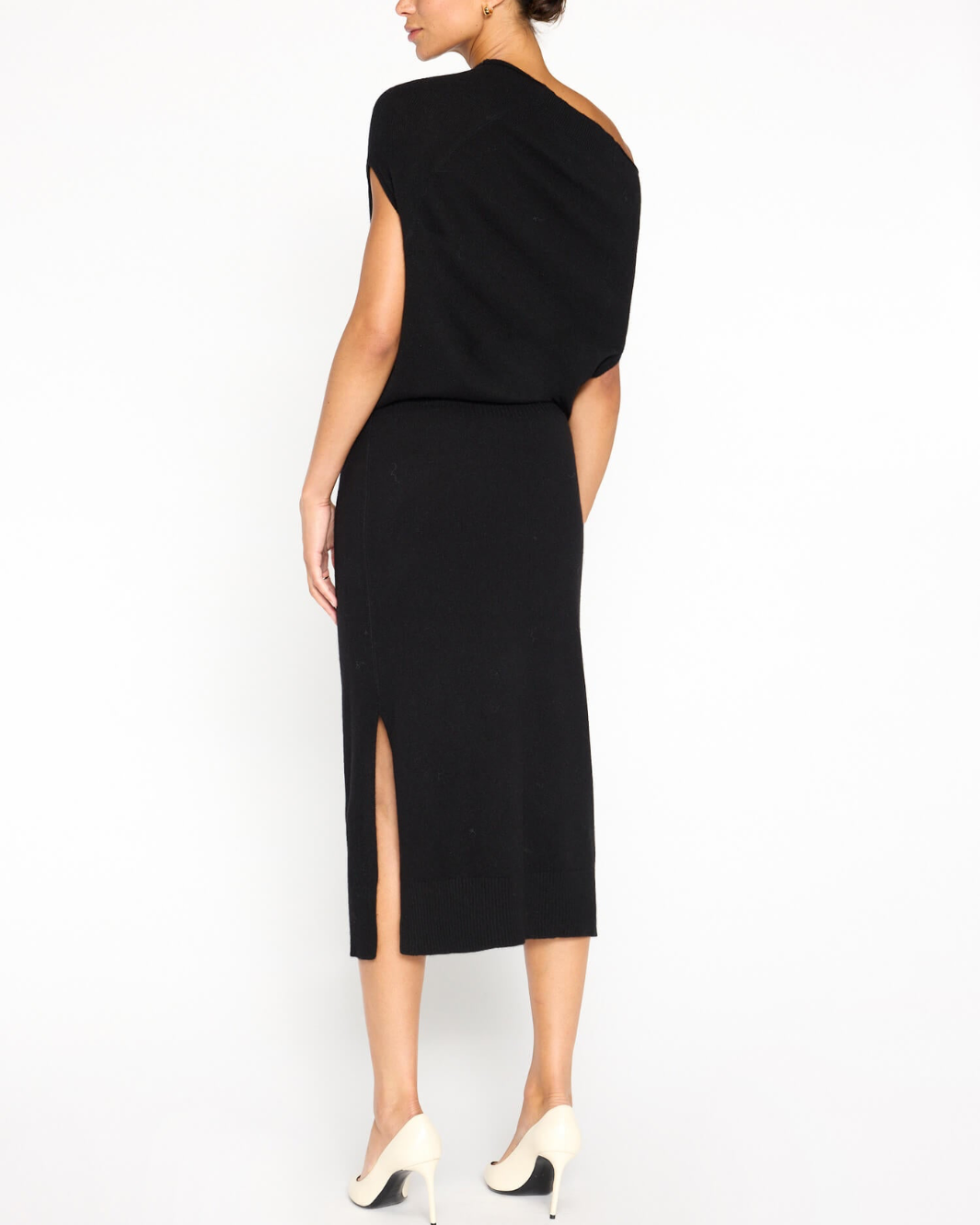 LORI SLEEVELESS DRESS IN BLACK ONYX