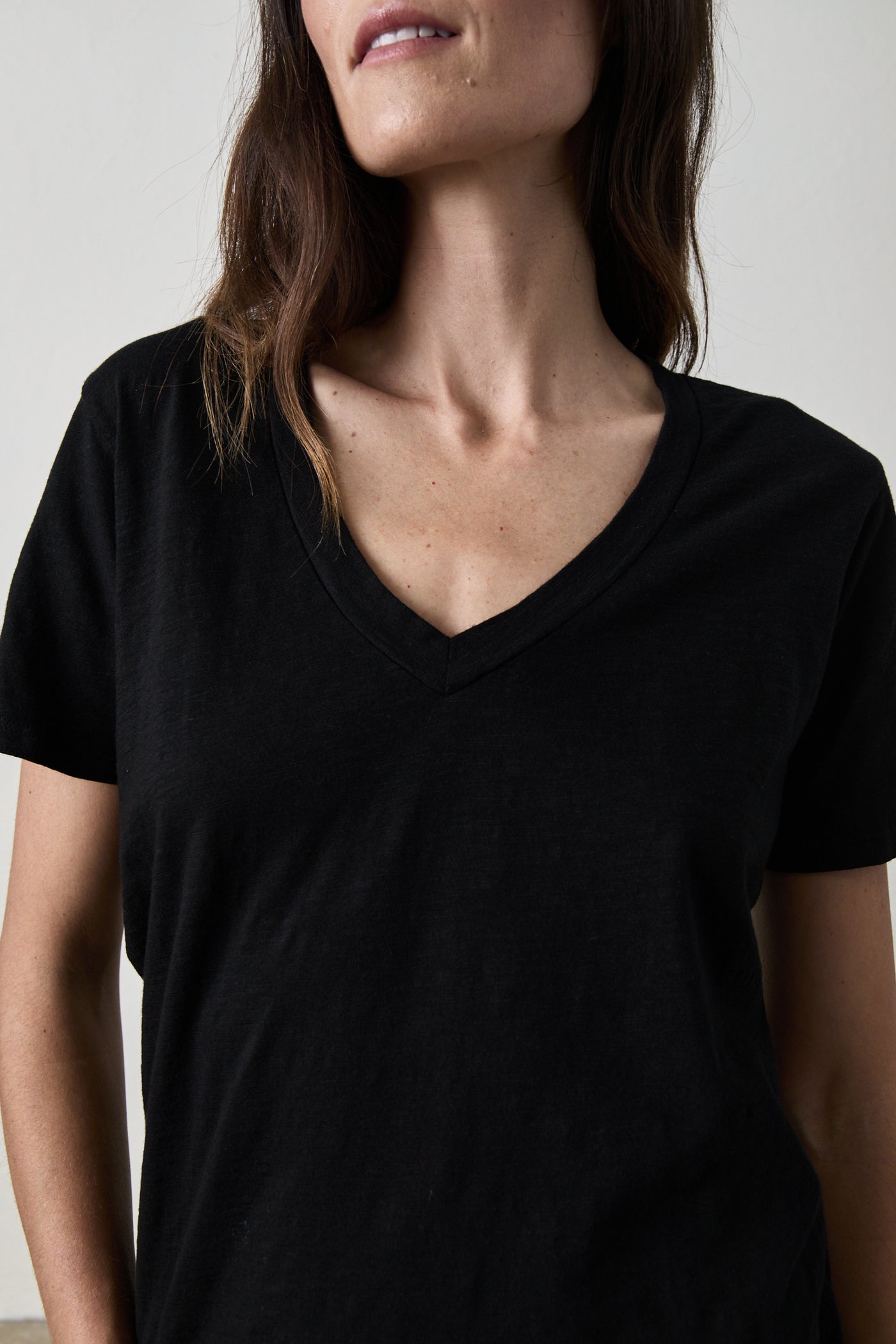 CORA TEE IN BLACK