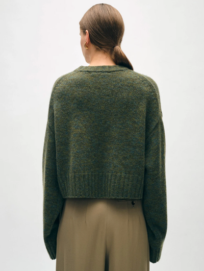 CASHMERE LUXE BOXY CREWNECK IN GREEN MARL