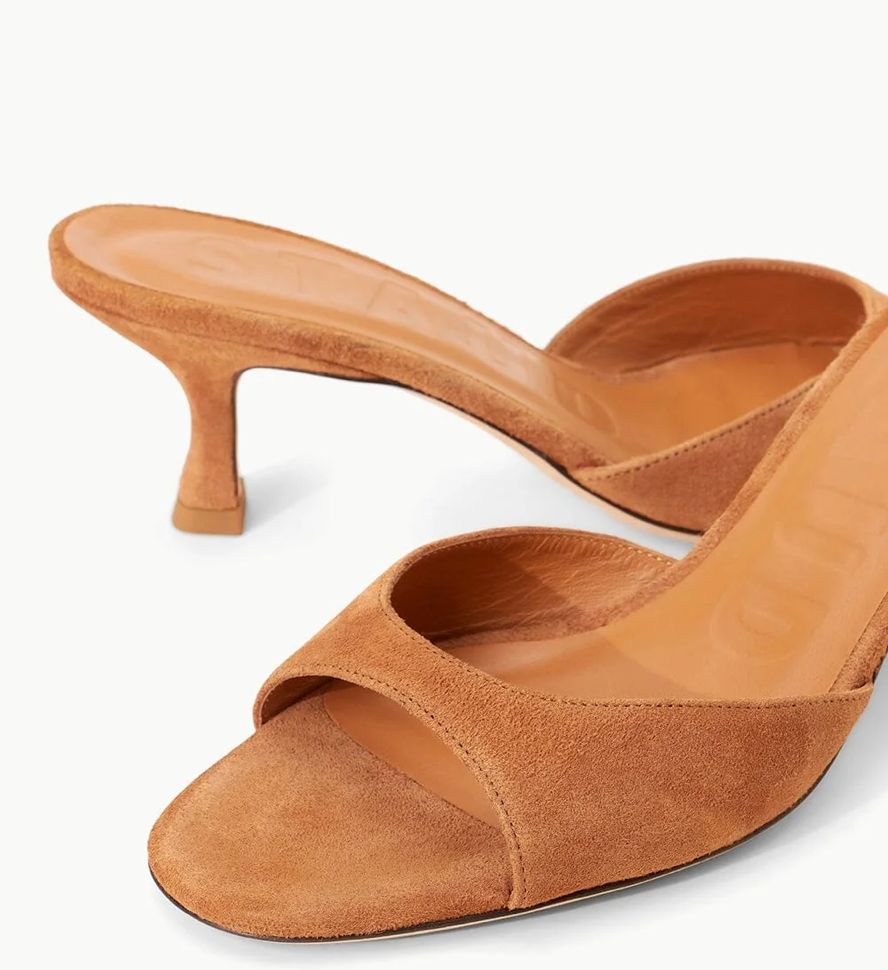 BRIGITTE MULE IN TAN