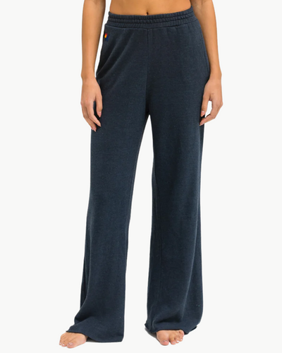 WIDE LEG WOMENS POCKET SWEATPANTS IN CHARCOAL