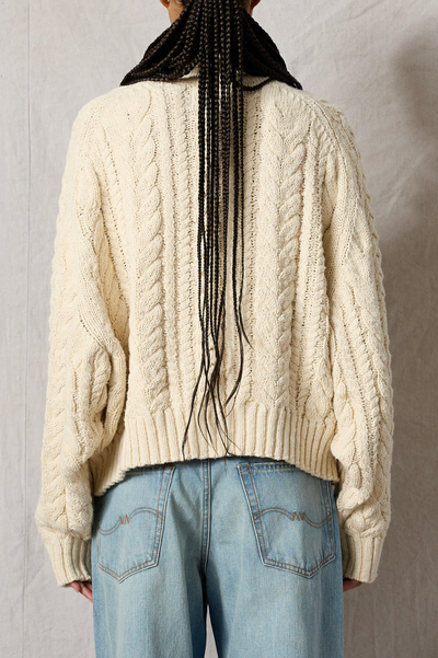 CABLE TURTLENECK SWEATER IN ECRU SLUB