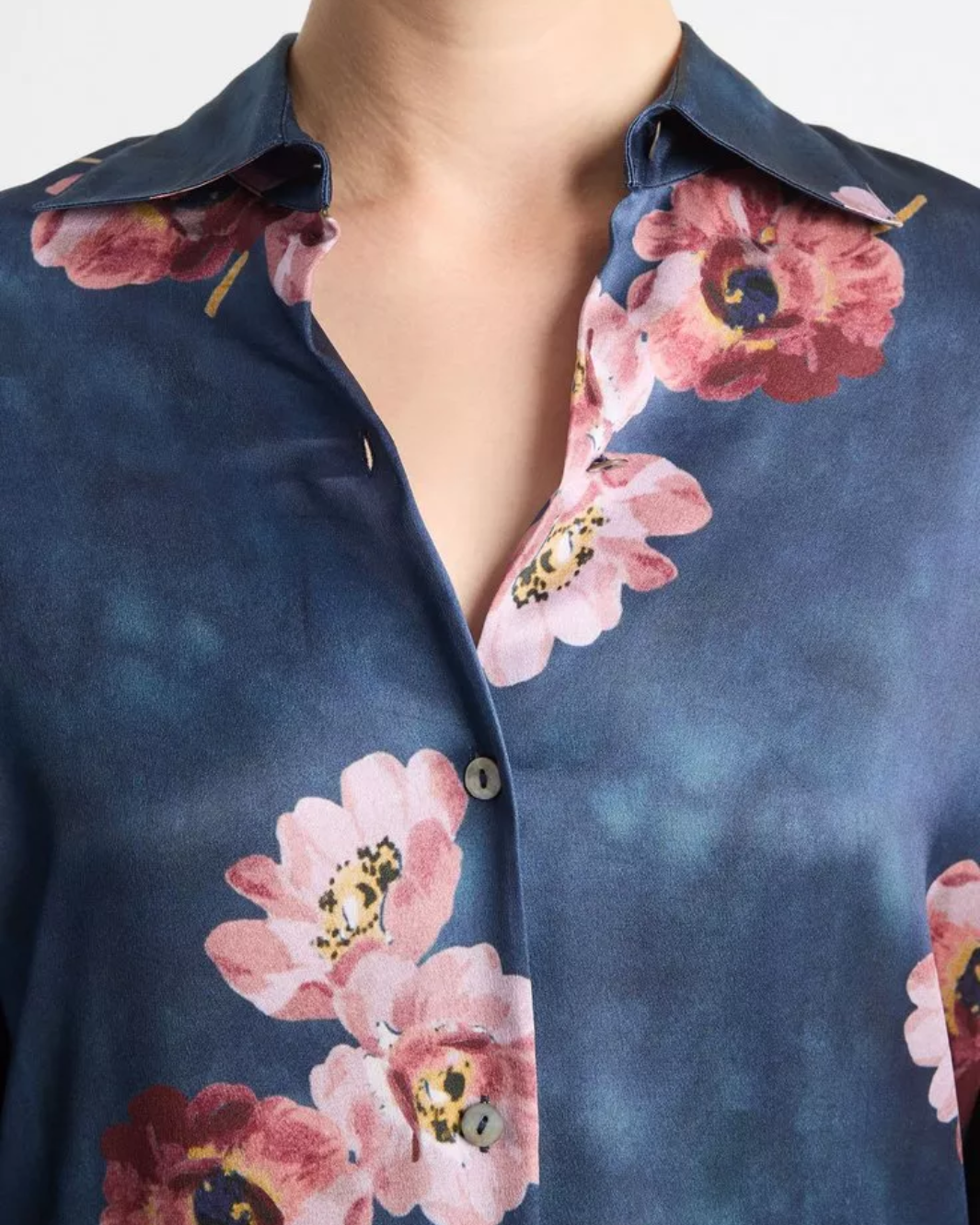 PAINTED POPPY LONG SLEEVE BLOUSE IN MARINE NIGHT