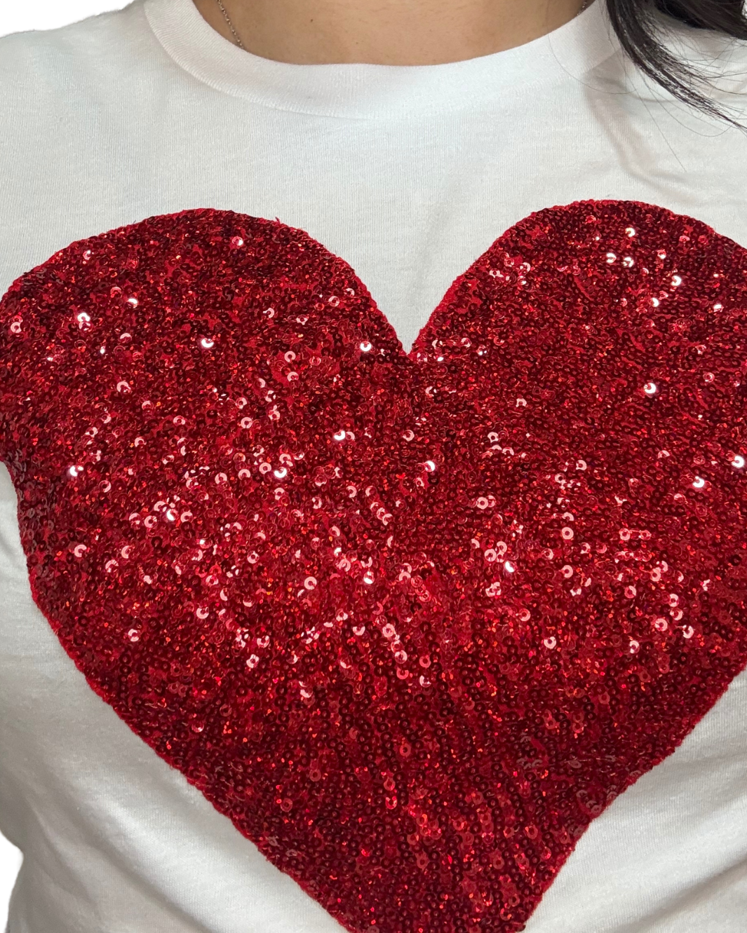 SEQUIN HEART TEE IN WHITE