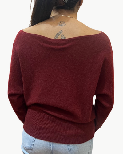 MIMI OFF-THE-SHOULDER SWEATER IN BURGUNDY