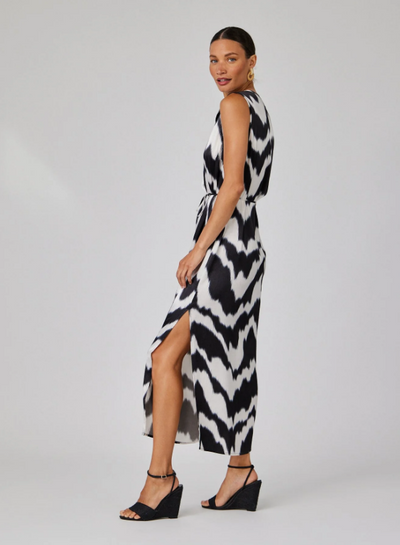 SLEEVELESS BELTED MAXI DRESS IN ABSTRACT IKAT PRINT