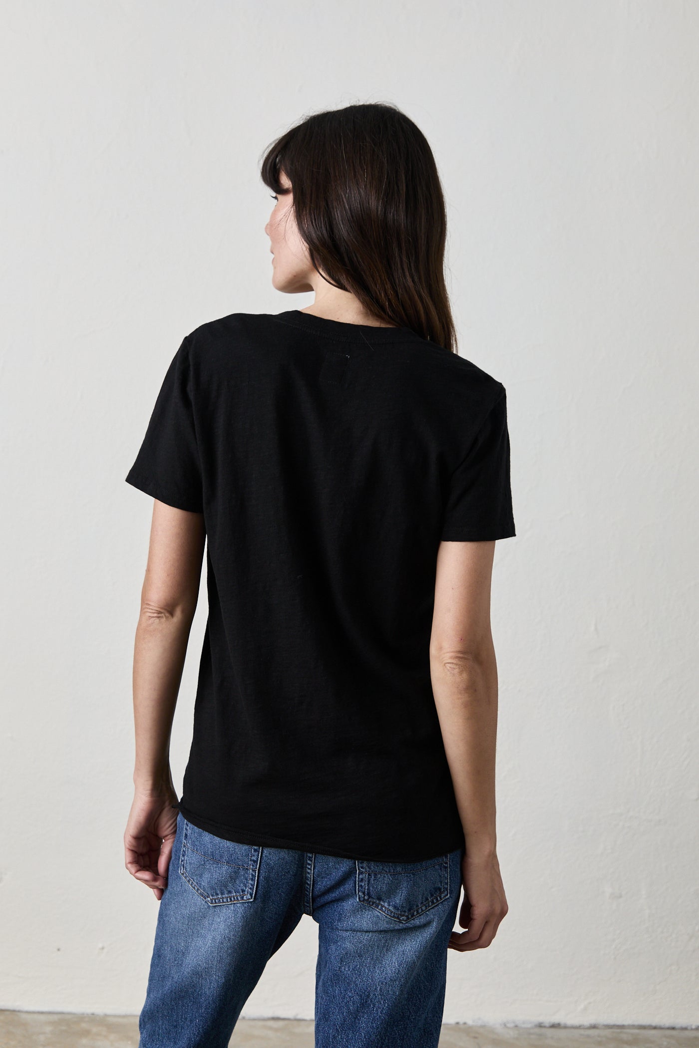 CORA TEE IN BLACK